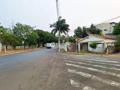 Imóvel Comercial com 3 Quartos à venda, 101m² no Jardim São Domingos, Americana