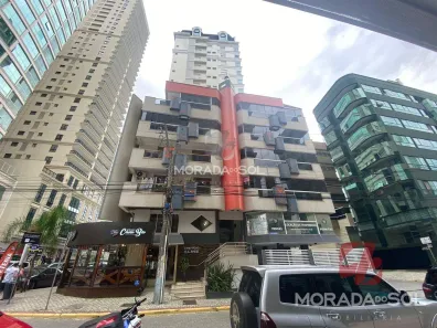 Apartamento com 2 Quartos para alugar, 70m² no Meia Praia, Itapema