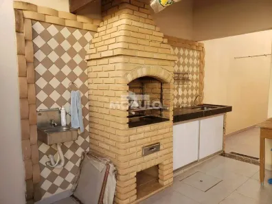 Casa com 3 Quartos à venda, 157m² no Alto Umuarama, Uberlândia