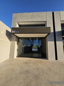 Sala Comercial para alugar, 120m² no Núcleo Habitacional Papa João Paulo I, Apucarana