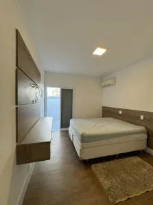 Casa de Condomínio com 5 Quartos à venda, 750m² no Jardim Acapulco, Guarujá