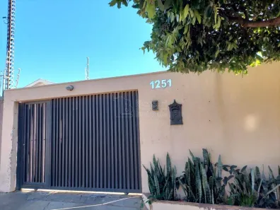 Casa com 3 Quartos à venda, 203m² no Jardim das Estações (Vila Xavier), Araraquara
