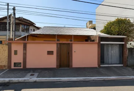 Imóvel Comercial com 3 Quartos para alugar, 452m² no Cavaleiros, Macaé