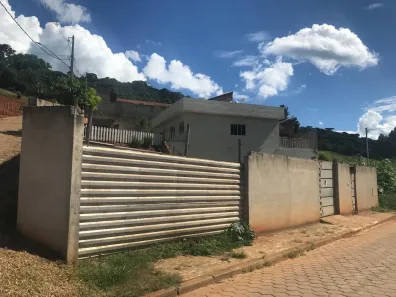 Casa com 1 Quarto à venda, 550m² no Centro, Sapucaí-Mirim