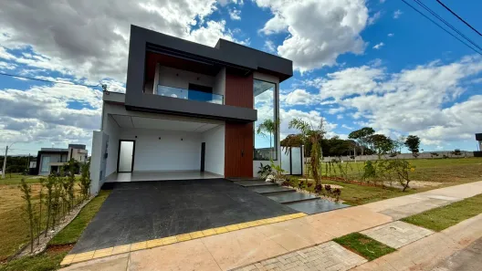 Casa de Condomínio com 4 Quartos à venda, 240m² no Parqville Quaresmeira, Trindade