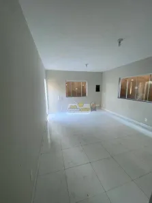 Casa com 2 Quartos para alugar, 100m² no Jardim Itália II, Uberaba