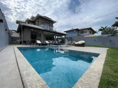 Casa de Condomínio com 4 Quartos à venda, 220m² no Caravelas, Armação dos Búzios