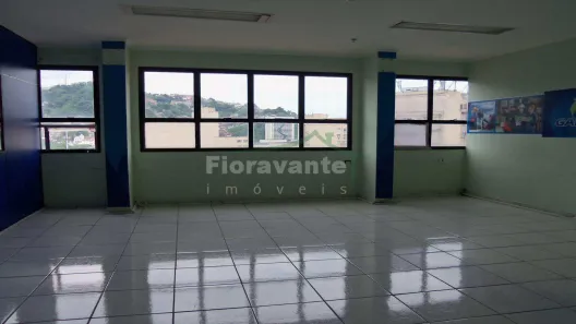 Sala Comercial à venda, 80m² no Centro, Santos