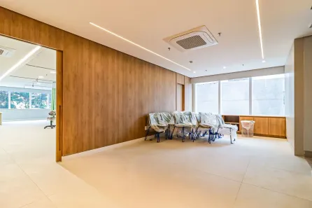 Ponto Comercial para alugar, 383m² no Liberdade, São Paulo