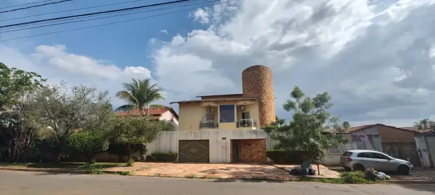 Sobrado com 5 Quartos à venda, 405m² no Santa Genoveva, Goiânia