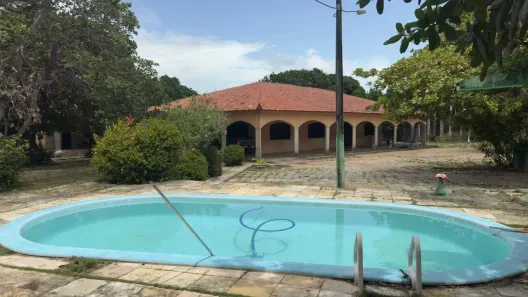 Fazenda/Sítio com 4 Quartos à venda, 200000m² no , Cascavel