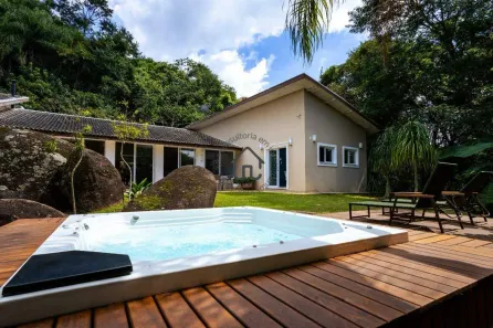Fazenda/Sítio com 2 Quartos à venda, 674m² no Loteamento Sítios de Santa Clara, Jundiaí