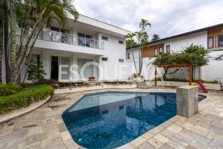Casa com 5 Quartos à venda, 356m² no Jardim Cordeiro, São Paulo