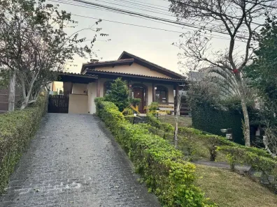 Casa de Condomínio com 3 Quartos à venda, 180m² no Parque Residencial Itapeti, Mogi das Cruzes
