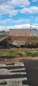 Lote/Terreno à venda, 250m² no Parque das Laranjeiras, Uberaba