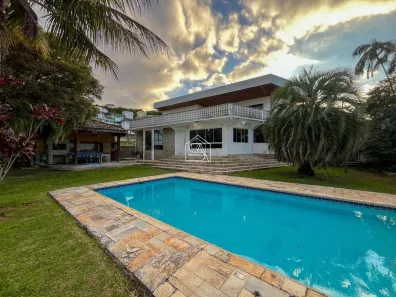 Casa com 4 Quartos à venda, 310m² no Ponta de Baixo, São José