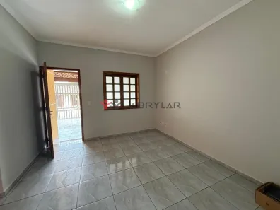 Casa com 3 Quartos para alugar, 117m² no Jardim Sarapiranga, Jundiaí