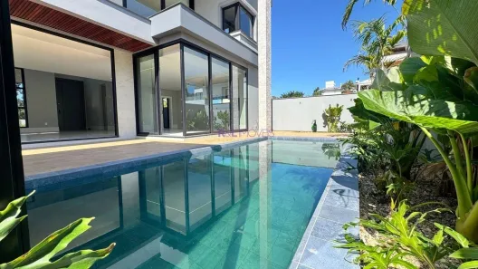 Casa de Condomínio com 4 Quartos à venda, 301m² no Pedra Branca, Palhoça