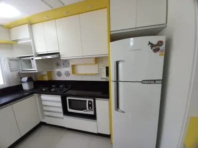 Apartamento com 2 Quartos para alugar, 100m² no Balneário, Florianópolis