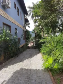 Casa de Condomínio com 4 Quartos à venda, 190m² no Limoeiro, Guapimirim