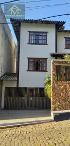 Casa com 5 Quartos à venda, 389m² no Praia da Costa, Vila Velha