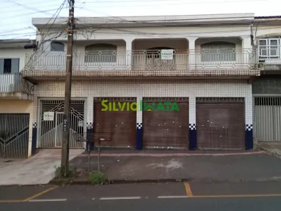 Apartamento com 4 Quartos para alugar, 240m² no Jardim Alvorada, Maringá