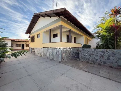 Sobrado com 5 Quartos à venda, 344m² no Vila Larsen 1, Londrina