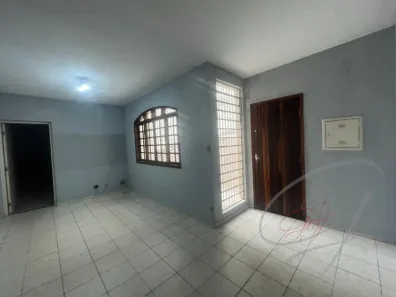 Casa com 2 Quartos à venda, 122m² no Jardim D'Abril, Osasco
