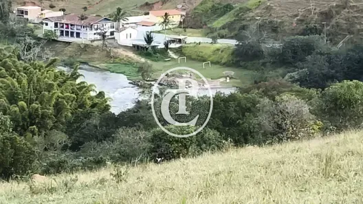 Fazenda/Sítio com 3 Quartos à venda, 200m² no , Paraibuna