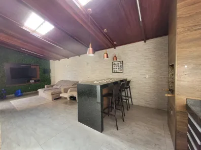 Casa de Condomínio com 3 Quartos à venda, 200m² no Centro, Contagem