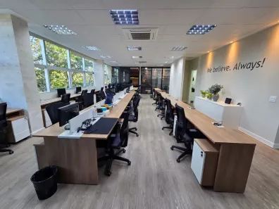 Sala Comercial para venda ou aluguel, 165m² no Swiss Park, Campinas
