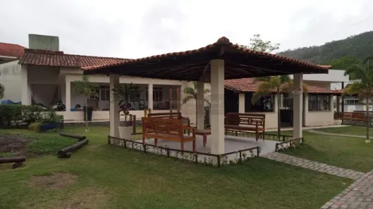 Casa com 2 Quartos à venda, 83m² no Várzea das Moças, São Gonçalo