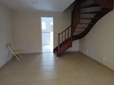 Casa com 2 Quartos para alugar, 100m² no Cidade Monções, São Paulo
