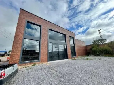 Ponto Comercial para alugar, 400m² no Forqueta, Caxias do Sul