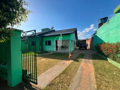 Casa com 3 Quartos à venda, 210m² no Jardim Celeste, Sinop