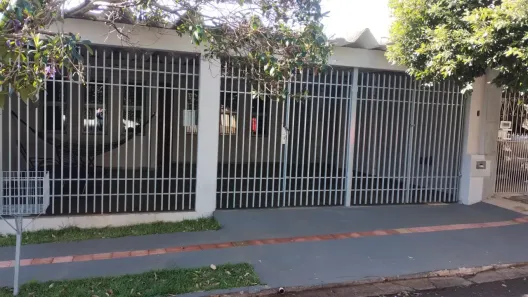 Casa com 3 Quartos à venda, 170m² no Vila Planalto, Campo Grande