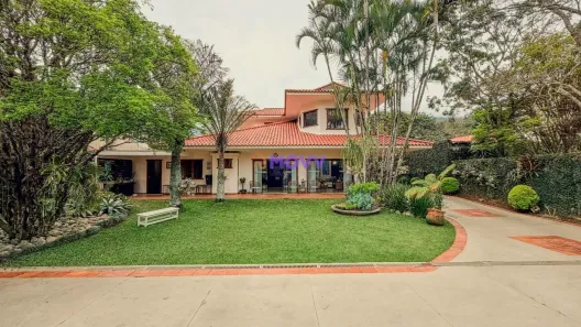 Casa com 5 Quartos à venda, 470m² no Cônego, Nova Friburgo
