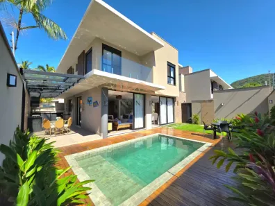 Casa de Condomínio com 4 Quartos para venda ou aluguel, 200m² no Bairro de Juquehy, São Sebastião