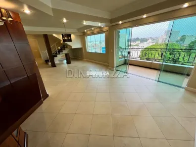 Apartamento com 3 Quartos à venda, 217m² no São Benedito, Uberaba