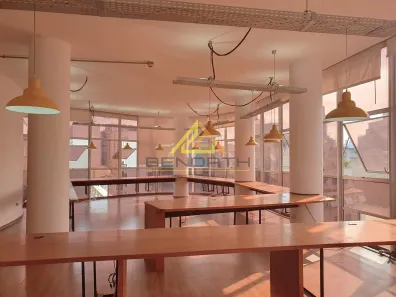 Sala Comercial para alugar, 78m² no Sé, São Paulo