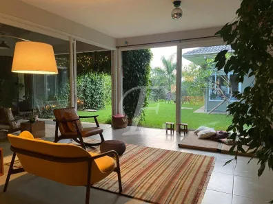 Casa de Condomínio com 3 Quartos para alugar, 330m² no Granja Viana II, Cotia