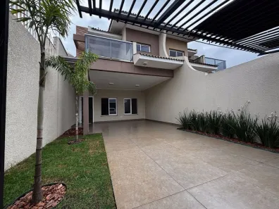 Sobrado com 4 Quartos à venda, 246m² no Parque São Paulo, Cascavel