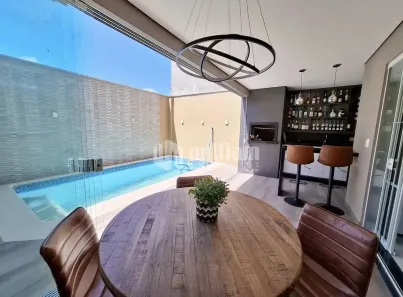 Casa com 3 Quartos à venda, 156m² no Balneário Perequê, Porto Belo