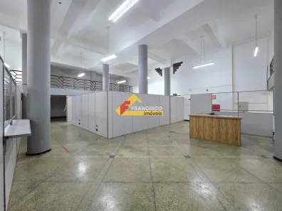 Ponto Comercial à venda, 757m² no Centro, Divinópolis