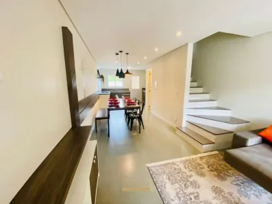 Sobrado com 2 Quartos à venda, 83m² no Torres, Torres