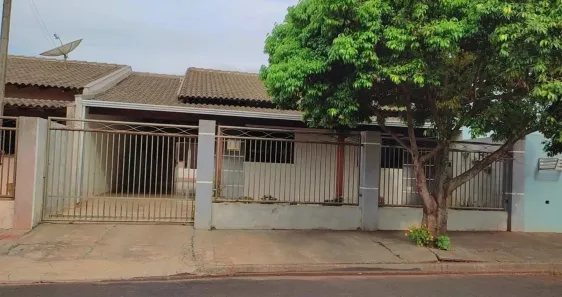 Casa com 3 Quartos à venda, 145m² no Conjunto Habitacional Santiago, Rolândia