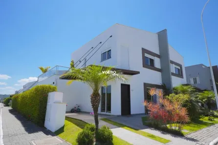 Casa de Condomínio com 3 Quartos à venda, 200m² no São Judas Tadeu, Balneário Camboriú