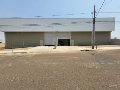 Galpão/Depósito/Armazém para alugar, 470m² no Marta Helena, Uberlândia
