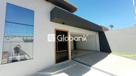 Casa com 3 Quartos à venda, 190m² no Mirante do Sol, Montes Claros