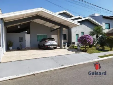 Casa com 3 Quartos à venda, 300m² no Piracangaguá, Taubaté